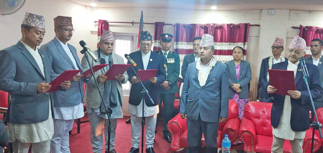 बागमतीमा मन्त्रिपरिषद् विस्तार, एमालेका चार मन्त्रीले लिए शपथ 